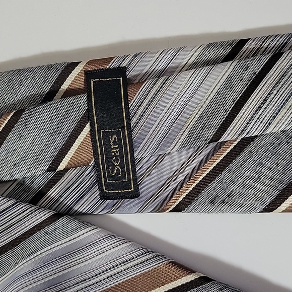 Men's Sears Striped Gray and Brown 55" Long 3" Wide Tie - Picture 4 of 6